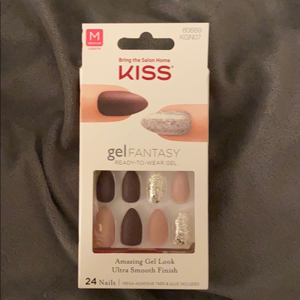 Gel nails